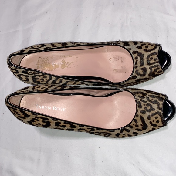 Taryn Rose Kimberly Sz 9 M peep toe wedge heel cheetah print calf hair pumps - Picture 3 of 7